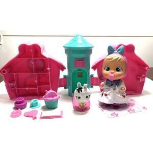 Cry Babies ALICE with her Pet, Bottle, Accessories & Lives in a Winged House